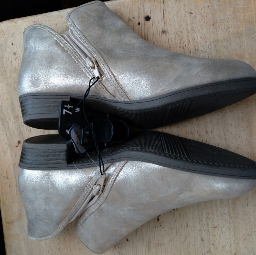 Womens boots